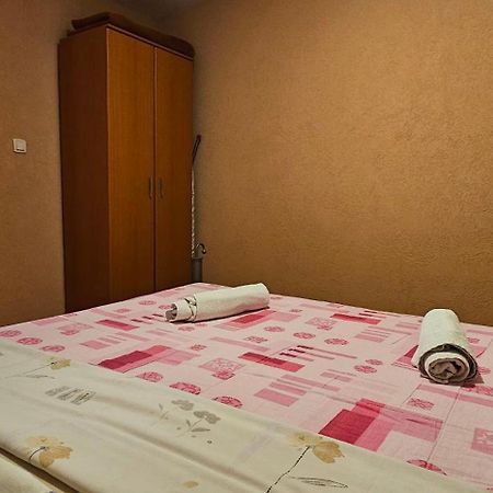 Apartments Simonovic ติวัต ภายนอก รูปภาพ