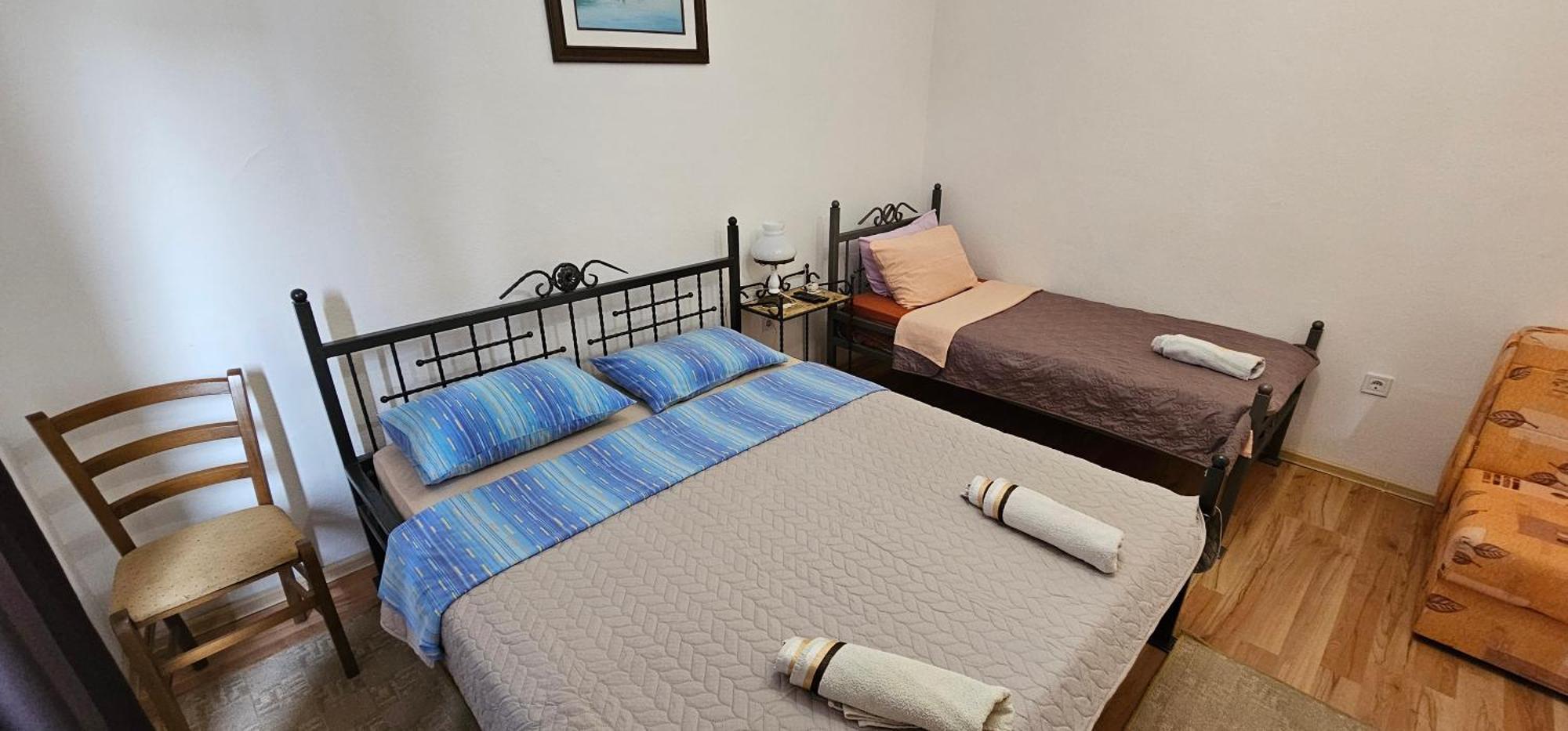 Apartments Simonovic ติวัต ภายนอก รูปภาพ
