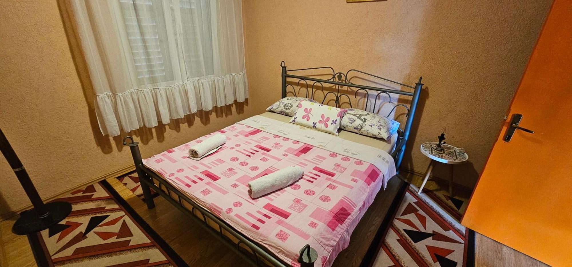 Apartments Simonovic ติวัต ภายนอก รูปภาพ